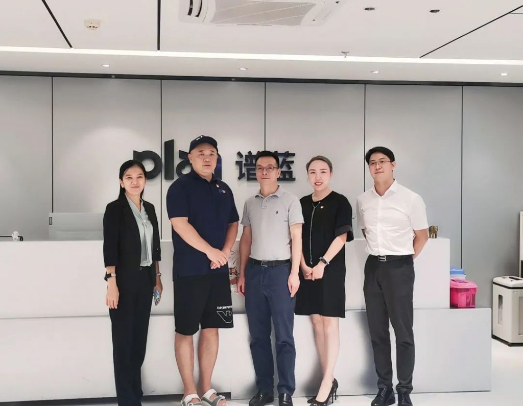 海珠區委常委、常務副區長傅曉初同誌蒞臨譜藍參觀交流插圖4
