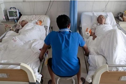 “不敢窮，不敢病，不敢死……”當代獨生子女有多難？插圖6